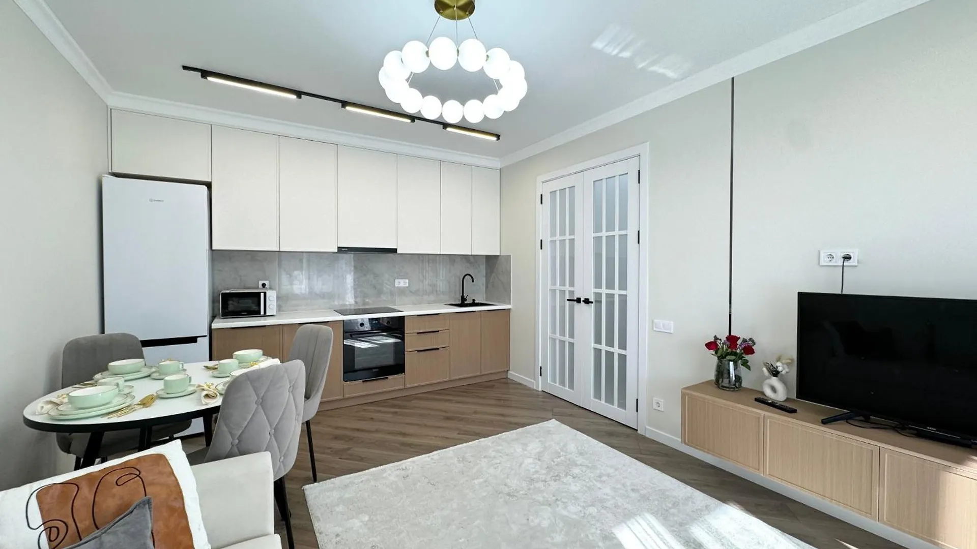 Luxary Apartments Сердце Столицы 阿斯坦纳 0*,